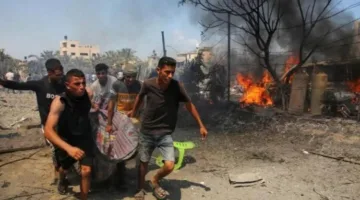 مقتل 7 فلسطينيين نتيجة قصف الاحتلال لخيمة تجمع نازحين غرب خان يونس