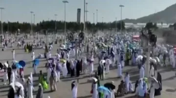 ملايين الحجاج تتوجه إلى عرفات لأداء الركن الأساسي للحج