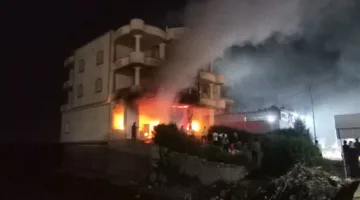 ملايين الخسائر.. إخماد حريق كبير في معرض للأدوات الكهربائية بسمنود