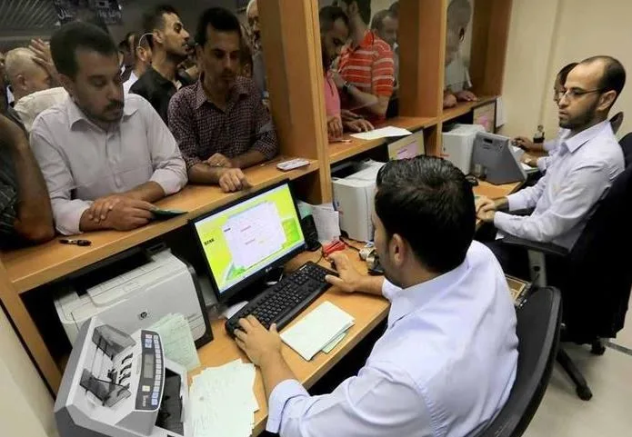 دعوات برلمانية لمراجعة قرارات إنهاء خدمات الموظفين في القطاع الإداري للدولة