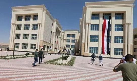 رئيس جامعة المنيا الأهلية: إنجاز وتشغيل مختبرات لأربعة كليات في الجامعة رئيس جامعة المنيا الأهلية: إنجاز وتشغيل مختبرات لأربعة كليات في الجامعة