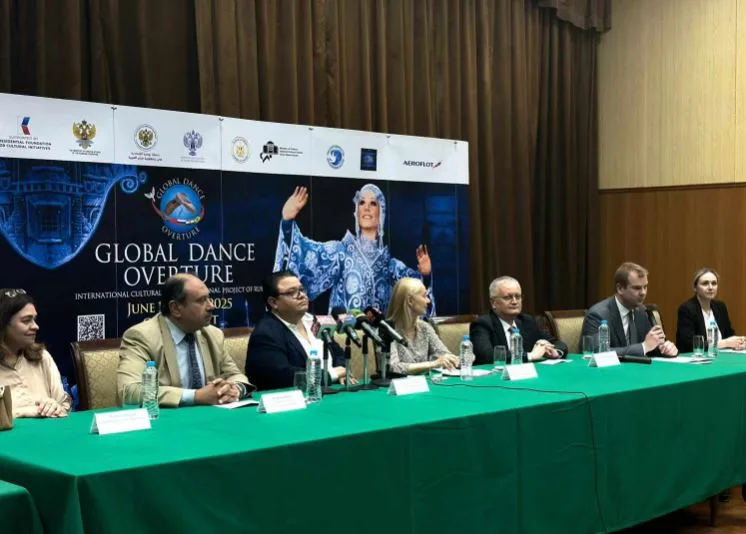السفارة الروسية في القاهرة تعقد مؤتمراً صحفياً للإعلان عن مشروع افتتاحية رقص العالم. السفارة الروسية في القاهرة تعقد مؤتمراً صحفياً للإعلان عن مشروع افتتاحية رقص العالم.