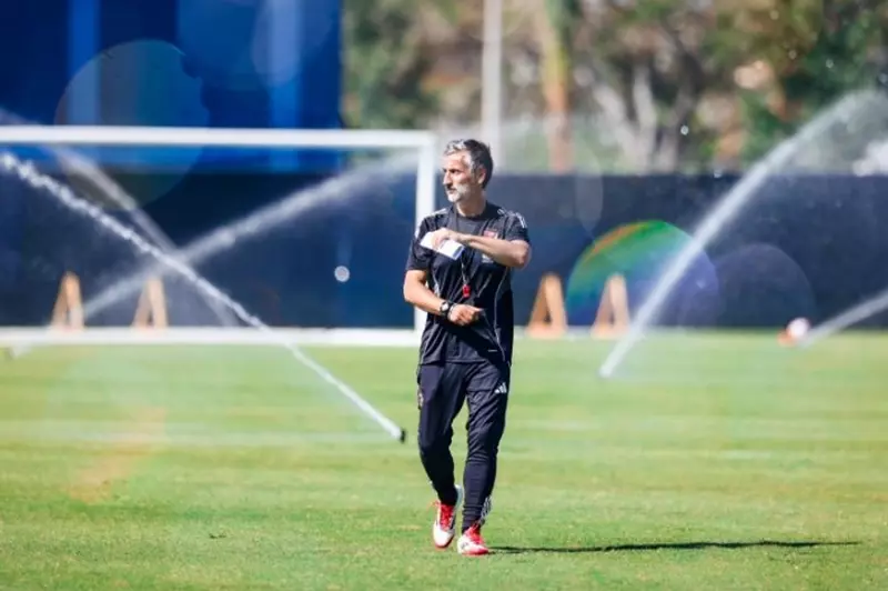 من ميامي.. يلا كورة تكشف أفكار ريبييرو قبل مباراة الأهلي وإنتر ميامي من ميامي.. يلا كورة تكشف أفكار ريبييرو قبل مباراة الأهلي وإنتر ميامي