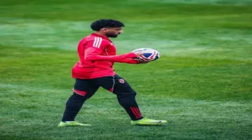 “من يثق به لن يخيب أمله”.. نجم الأهلي يرسل رسالة قبل مواجهة بورتو