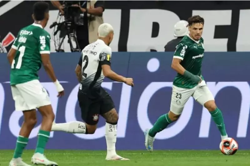 منافس الأهلي.. بالميراس يخسر تصدر الدوري البرازيلي. منافس الأهلي.. بالميراس يخسر تصدر الدوري البرازيلي.
