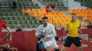 منتخب الشباب لكرة اليد يحقق انتصاراً تاريخياً على إسبانيا في مباراة مثيرة خلال كأس العالم