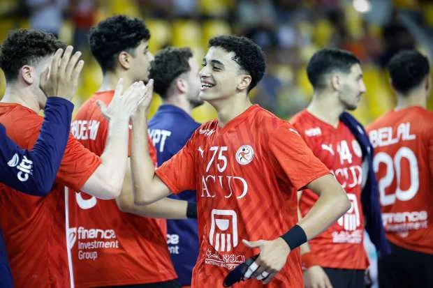 منتخب شباب كرة اليد يخرج من بطولة العالم بعد الهزيمة أمام البرتغال. منتخب شباب كرة اليد يخرج من بطولة العالم بعد الهزيمة أمام البرتغال.