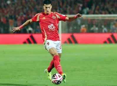 منتخب مصر يراقب حالة إمام عاشور الصحية لتحديد مشاركته في معسكر سبتمبر