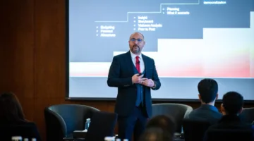 منصة ZAKAA التابعة لمجموعة Diamond تُحدث ثورة في عالم المال بقرارات أسرع بعشر مرات.