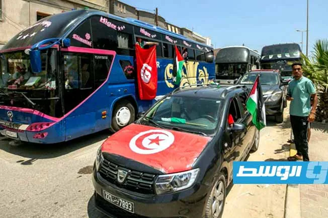 منظمو “قافلة الصمود”: السلطات في شرق ليبيا أرغمتنا على التوقف عند مدخل سرت