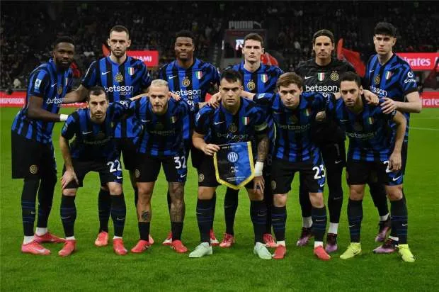مهدي طارمي الإيراني يواجه خطر الغياب عن إنتر ميلان في بطولة كأس العالم للأندية