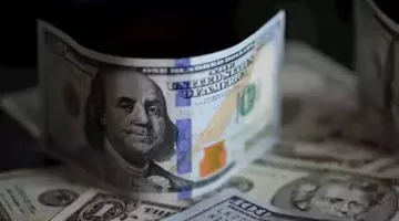 “مورجان ستانلي” يتوقع تراجع الدولار بنسبة 9% نتيجة لبطء النمو الاقتصادي.