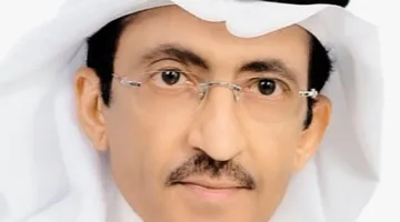 «موسى يتجه نحو السماء»