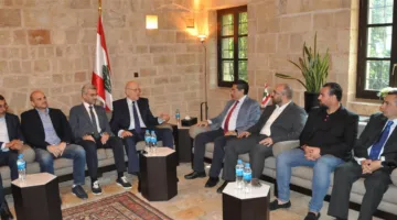 ميقاتي للمجلس البلدي الجديد في طرابلس: التعاون بينكم سيؤدي إلى النجاح ويمكنكم تحقيق الكثير دون تدخلات سياسية.
