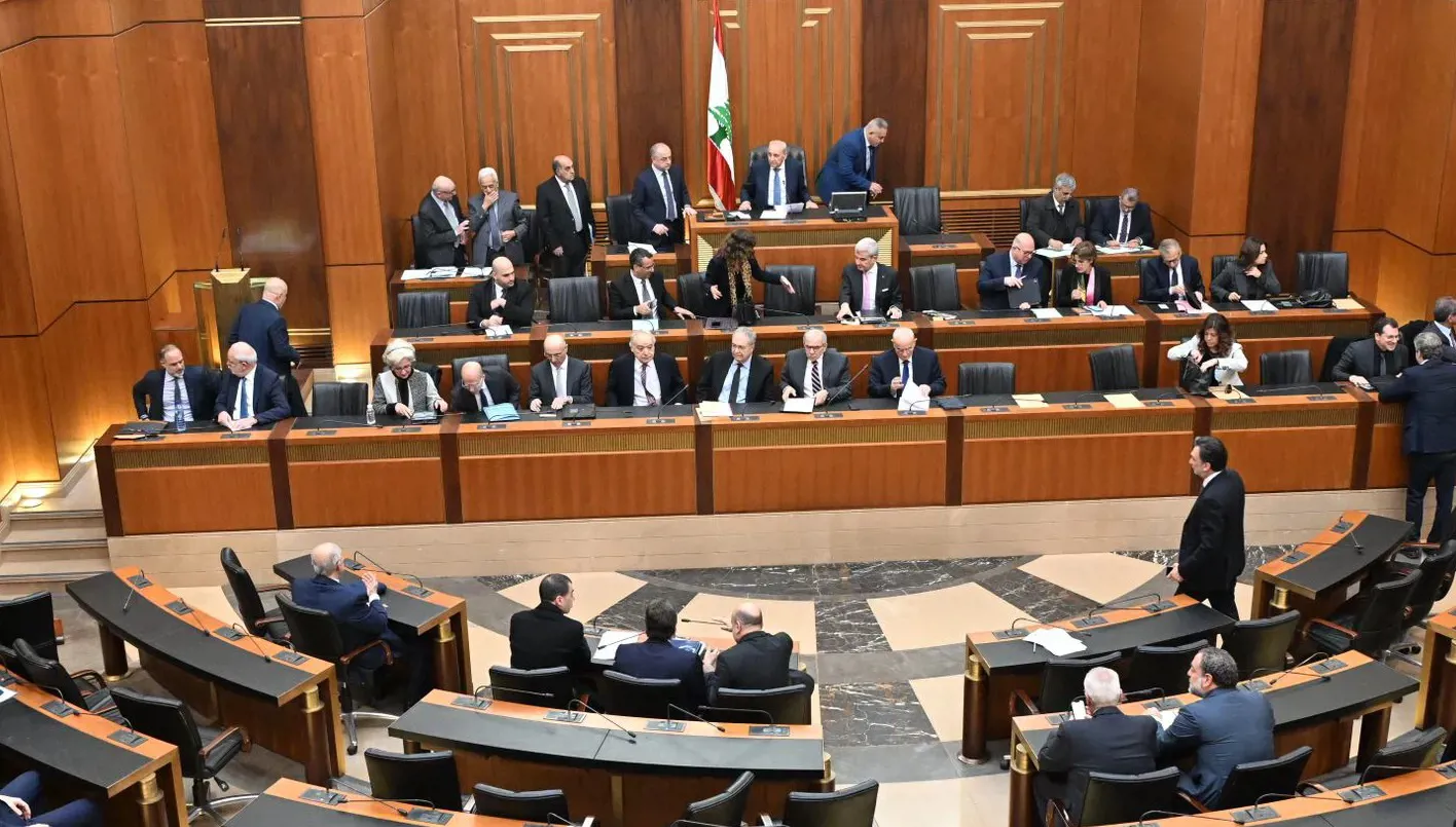 نائب يشتري شقتين مقابل 5.5 ملايين دولار في بيروت!