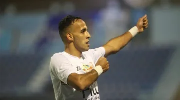 ناصر منسي، مهاجم الزمالك، يحتفل بزفافه اليوم في الشرقية.