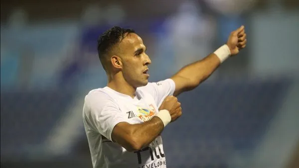 ناصر منسي، مهاجم الزمالك، يحتفل بزفافه اليوم في الشرقية. ناصر منسي، مهاجم الزمالك، يحتفل بزفافه اليوم في الشرقية.