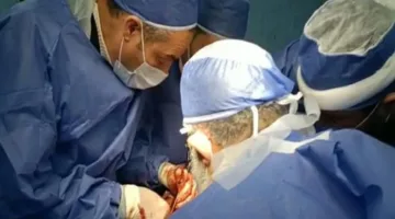نجاح إزالة ورم كيسي معقد لشاب في مستشفيات جامعة قنا