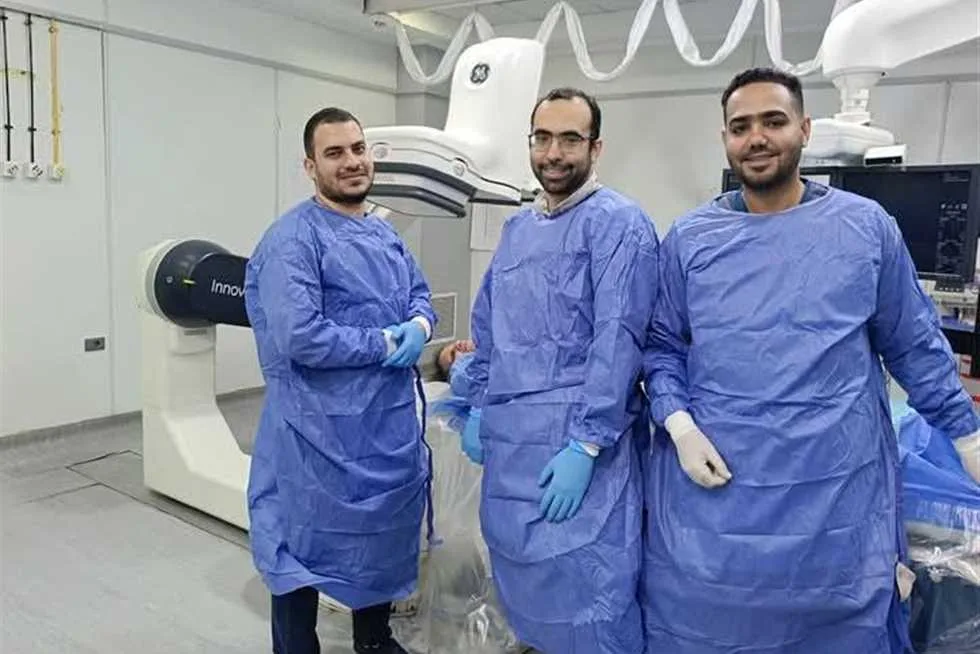 نجاح قسم قسطرة المخ بمستشفى ملوي في إجراء جراحة معقدة لمسن يبلغ من العمر تسعين عامًا نجاح قسم قسطرة المخ بمستشفى ملوي في إجراء جراحة معقدة لمسن يبلغ من العمر تسعين عامًا