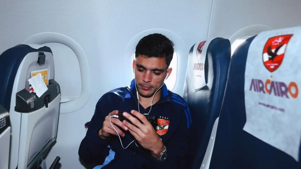 نجم الأهلي السابق ينتقد بن شرقي: لاعب متقلب المزاج ودائم تغيير مستواه نجم الأهلي السابق ينتقد بن شرقي: لاعب متقلب المزاج ودائم تغيير مستواه