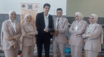 نظارة ألعاب تتحول إلى دليل سياحي ذكي: ابتكار مبتكر من طلاب جامعة دمياط لتعريف العالم بالحضارة المصرية.