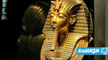 نقل القناع الذهبي لتوت عنخ آمون إلى المتحف المصري الكبير