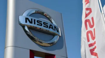 نيسان تعتزم تقليص ملكيتها في رينو إلى 10%
