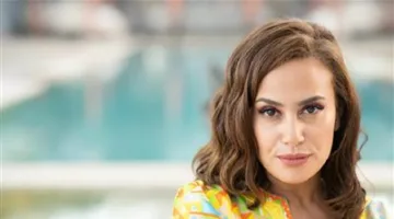 هالة صدقي تؤيد هند صبري: حبها لمصر يمنحها الحق في التعبير عن مشاعرها كمصرية.