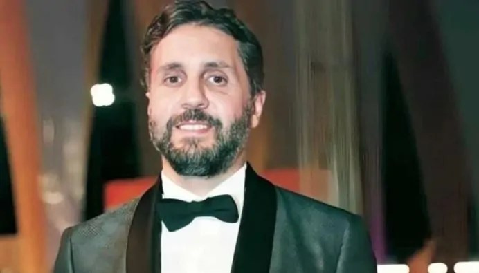 هشام ماجد يروي تفاصيل صداقته مع أحمد فهمي ويتذكر مقلبًا مضحكًا من أيام الدراسة الجامعية هشام ماجد يروي تفاصيل صداقته مع أحمد فهمي ويتذكر مقلبًا مضحكًا من أيام الدراسة الجامعية