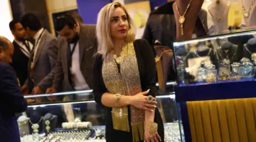 هل تعرض “الحربين” للخسارة؟.. الذهب ينخفض دون 3300 دولار لأول مرة في شهر