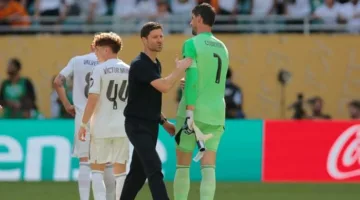 هل سخر من أنشيلوتي؟ كورتوا يفاجئ تشابي ألونسو