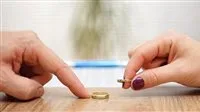 هل يحق للمخطوبة الاحتفاظ بالشبكة إذا تراجع الخاطب عن الزواج؟ الإفتاء توضح.