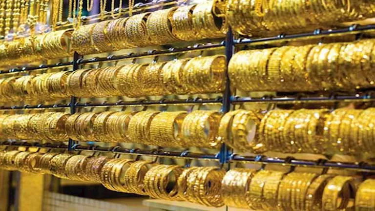 هل يعتبر استبدال الذهب القديم بجديد ودفع الفرق مسألة محرمة؟.. إجابة من عالم أزهري
