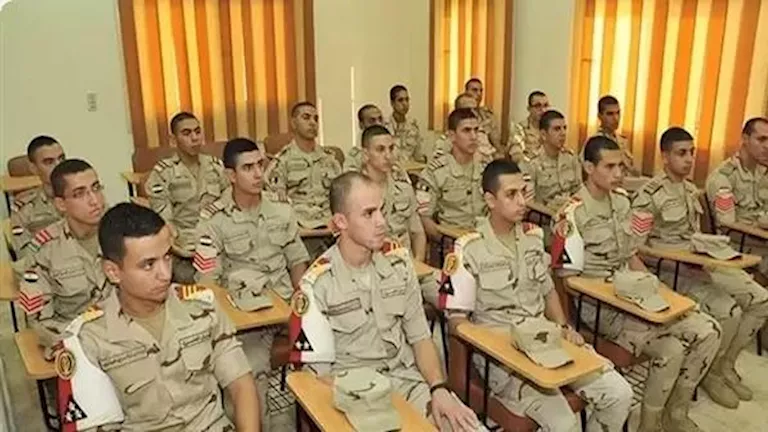 هل يُسمح لحاملي شهادة “الإعدادية” بالانضمام إلى “التمريض العسكري”؟ هل يُسمح لحاملي شهادة “الإعدادية” بالانضمام إلى “التمريض العسكري”؟