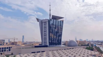 هيئة الاتصالات والتقنية تناقش استراتيجية جديدة للاستخدام التجاري والابتكاري للطيف الترددي