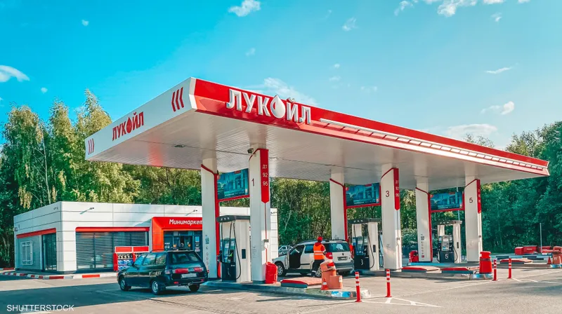 هيئة روسية توصي بحظر كامل لتصدير البنزين