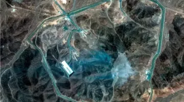 “واشنطن بوست”: الولايات المتحدة قد تستخدم استراتيجية “ضرب الخلد” لمواجهة البرنامج النووي الإيراني