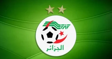 وزارة الصحة الجزائرية تُعلن عن وفاة 3 مشجعين جراء حادث خلال مباراة المولودية وزارة الصحة الجزائرية تُعلن عن وفاة 3 مشجعين جراء حادث خلال مباراة المولودية