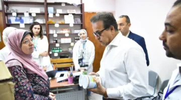 وزارة الصحة تتابع المركز الصحي الحضري بصقر قريش وتوجه بمراجعة التشطيبات النهائية غير الطبية.