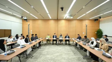 وزارة المالية تعقد ورشة توعوية للطلاب الإماراتيين في الصين