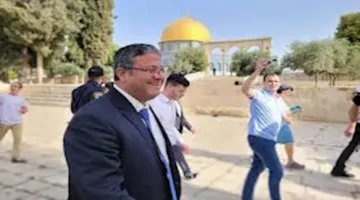 وزير الأمن القومي الإسرائيلي يزور المسجد الأقصى.