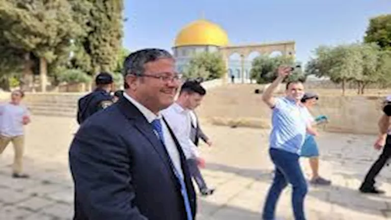 وزير الأمن القومي الإسرائيلي يزور المسجد الأقصى.