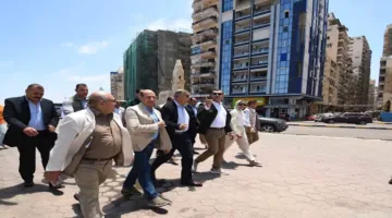 وزير الإسكان ومحافظ الإسكندرية يزوران مشروع تحسين وتوسيع الكورنيش