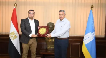 وزير الإسكان ومحافظ الإسكندرية يستعرضان مجموعة من المشاريع المشتركة