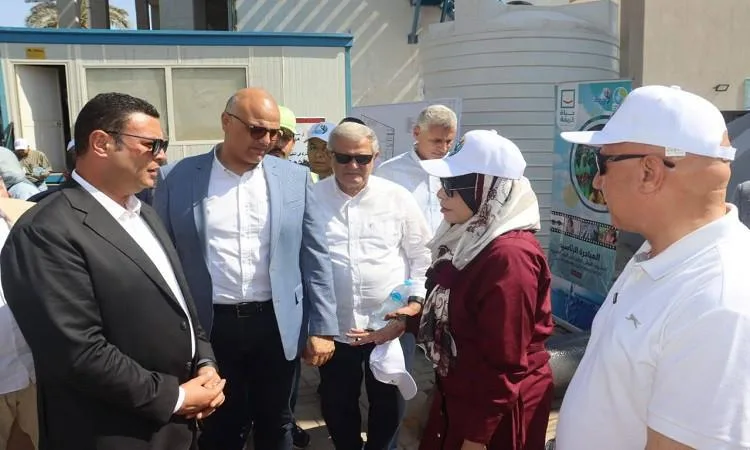 وزير الإسكان ومحافظ القليوبية يراقبان مشروعات مبادرة “حياة كريمة”