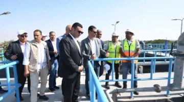 وزير الإسكان ومحافظ القليوبية يقومان بجولة في محطة مياه نوب طحا ومحطة معالجة الصرف الصحي بشبين القناطر