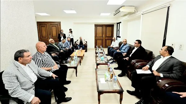 وزير الإسكان ومحافظ المنيا يلتقيان نواب البرلمان من المحافظة في اجتماع مشترك وزير الإسكان ومحافظ المنيا يلتقيان نواب البرلمان من المحافظة في اجتماع مشترك