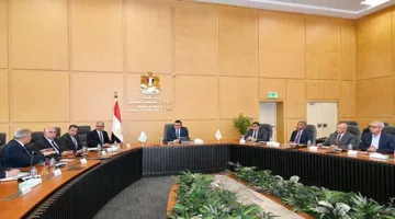 وزير الإسكان يتابع تقدم مشروعات حياة كريمة في جميع أنحاء البلاد