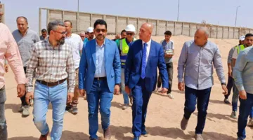 وزير الإسكان يراقب تقدم تنفيذ مشاريع البنية التحتية في العبور الجديدة والمناطق الملحقة.