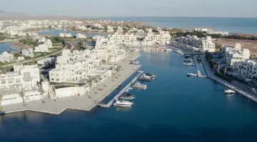 وزير الإسكان يراقب مشاريع تطوير “مارينا العلمين” ويحث على سرعة إنجاز الأعمال تحضيرًا لموسم الصيف.